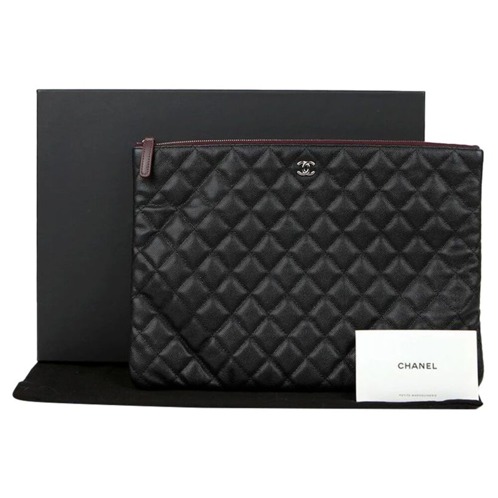 Classic Large Clutch Caviar Skin
